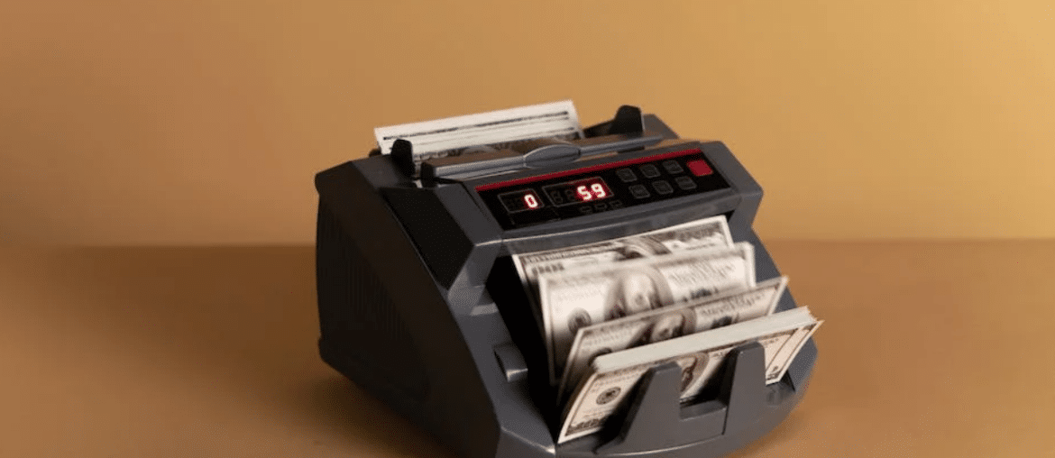 A money counting machine